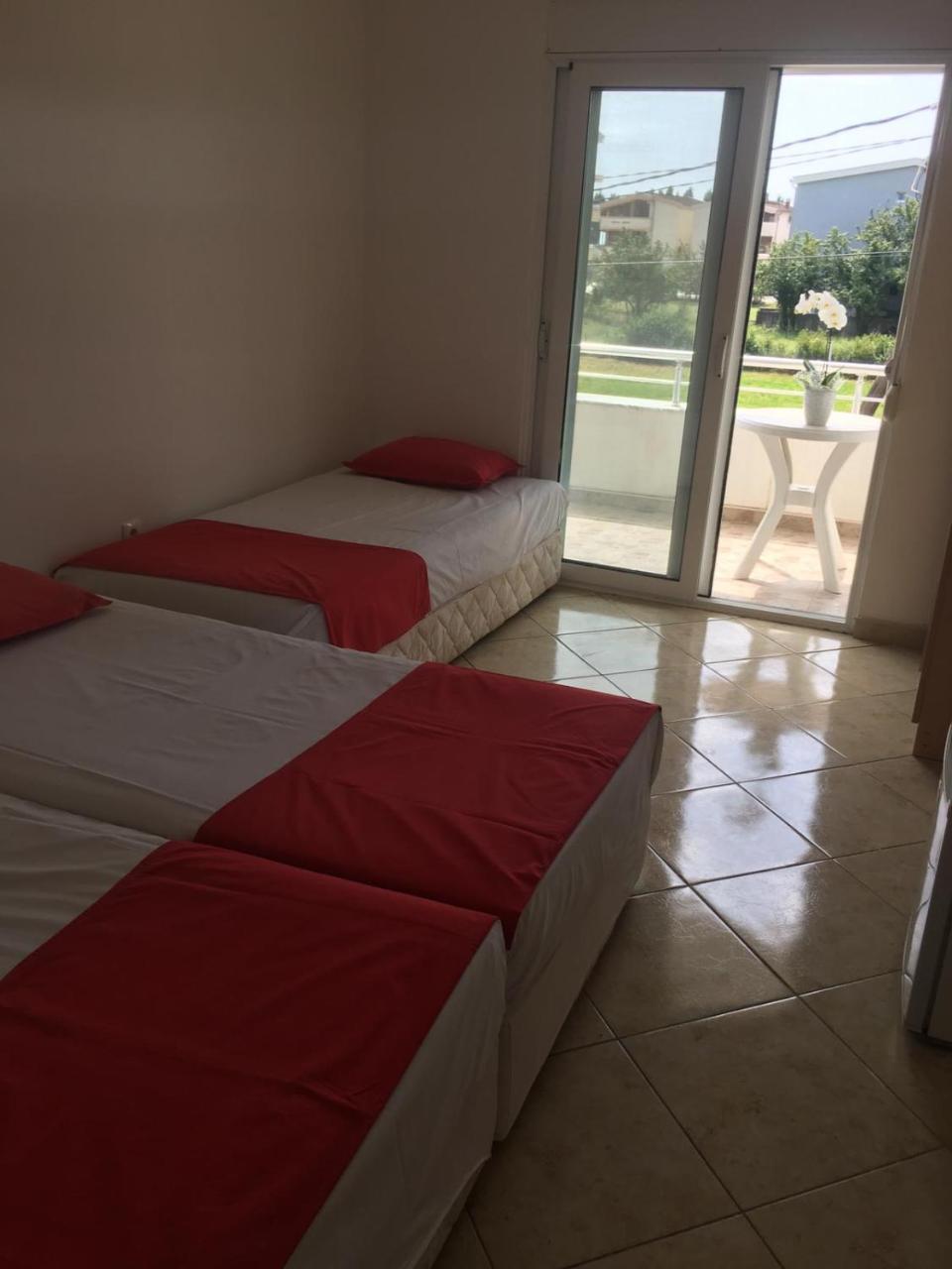 Apartmani Agovic Ulcinj Bagian luar foto